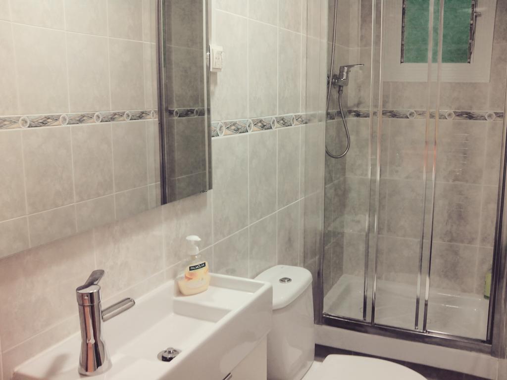 Bcn4Days Apartments